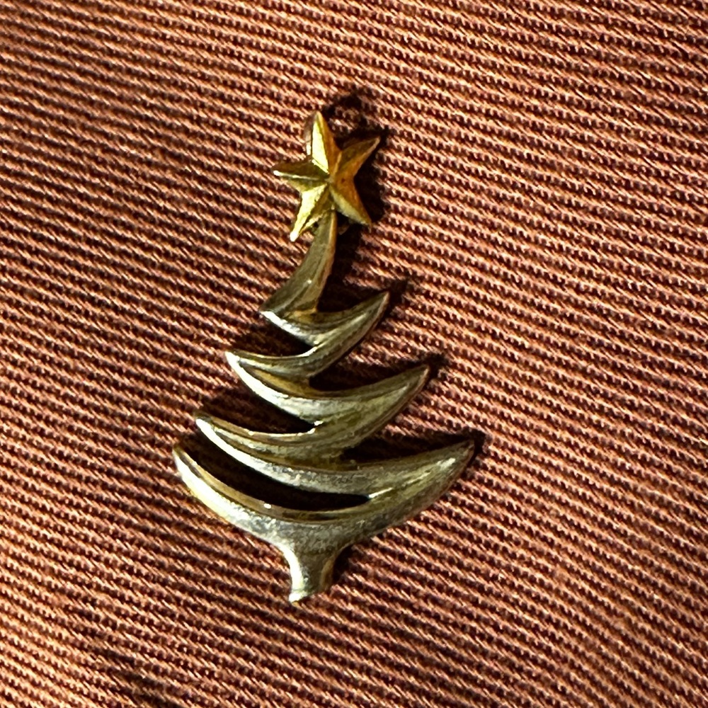 STERLING SILVER SIGNED VINTAGE CHRISTMAS TREE PENDANT!!